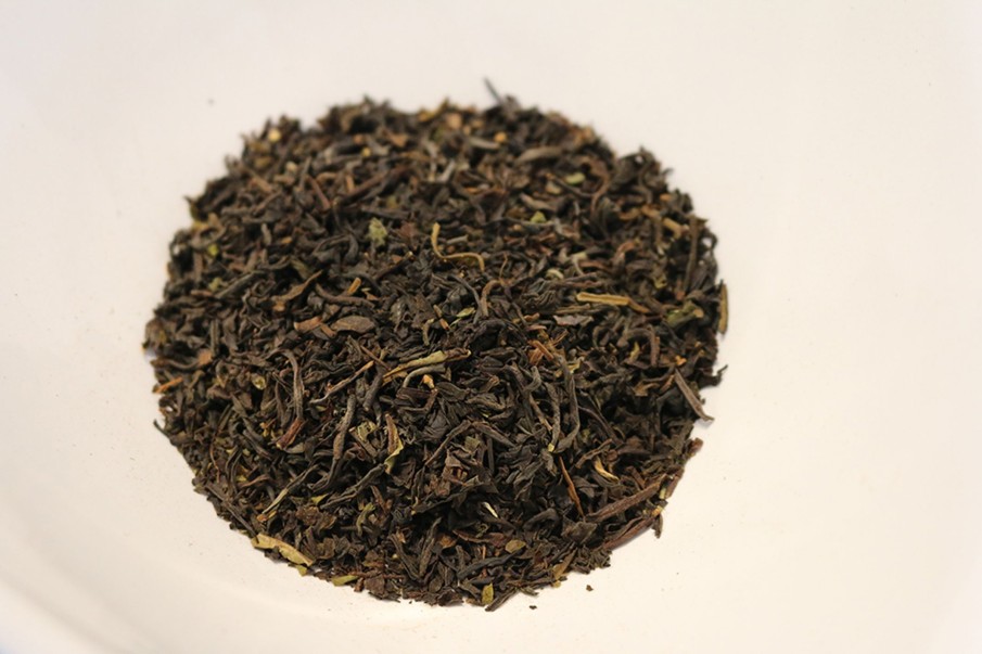 Tee teeblatt Klassischer Schwarzer Tee | Ceylon/Darjeeling: Queens Bio Breakfast Tea (Schwarzer Tee)